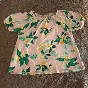 Selling an off the shoulder/shirt!